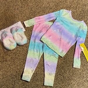 Rainbow Star Pajama Set with Slippers Size 3T